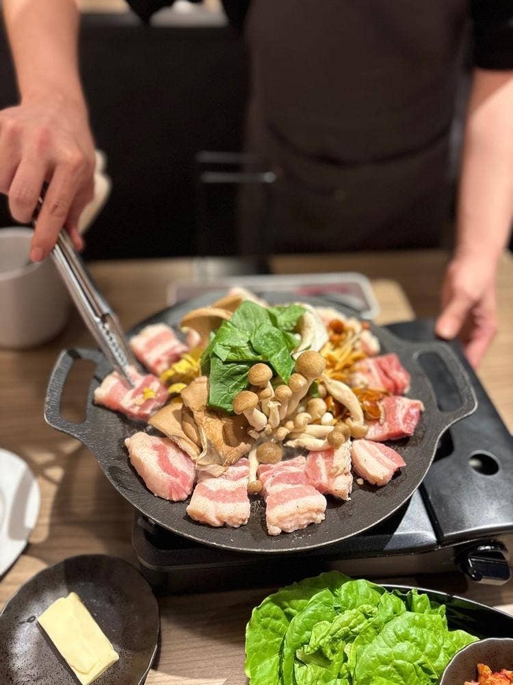 KOREAN DINING HIDEAWAY296