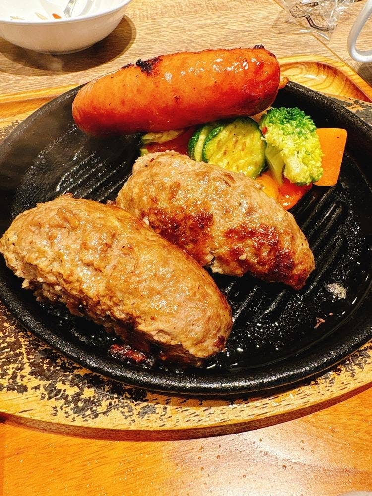 いしがまやハンバーグ 成城コルティ店