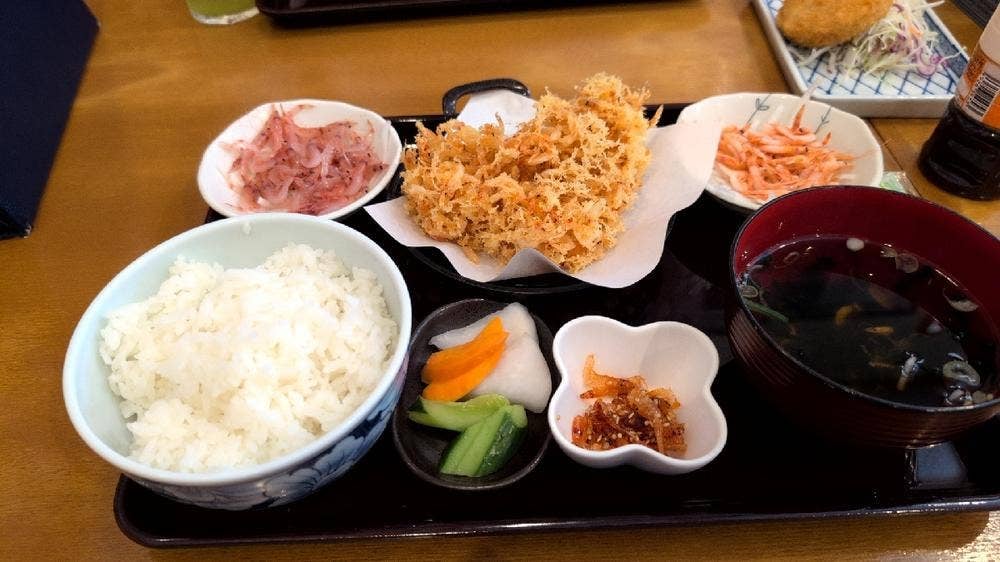 ごはん屋 さくら