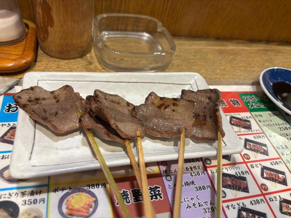 焼き鳥 でにーろ