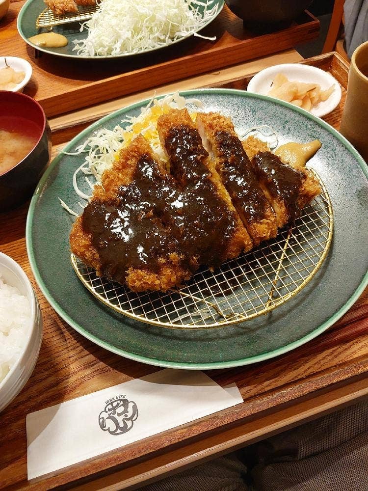 とんかつ おりべ 神田神保町店