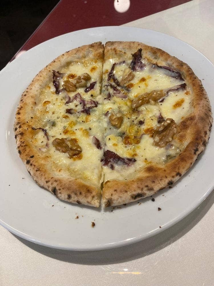 Cafe & Restaurant CENTO PERCENTO 三郷店