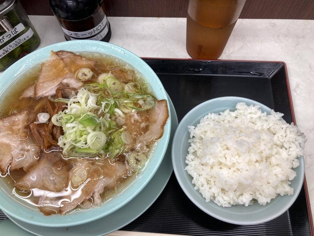 新橋ニューともちんラーメン 蒲田駅前店