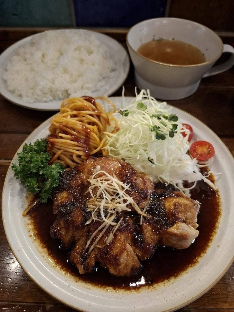 洋食ドン・バンチョ