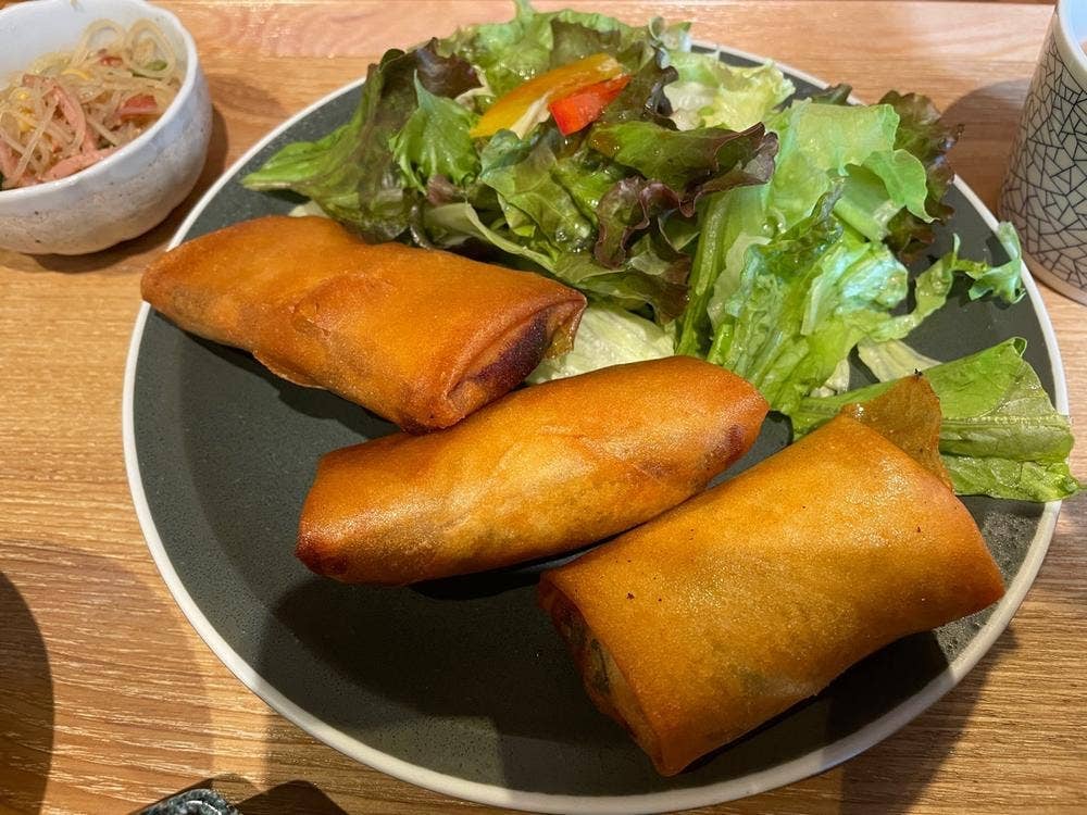 はるまき食堂凸凹