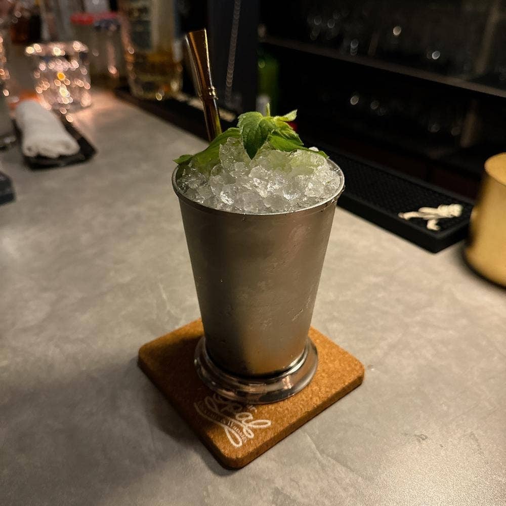 Bar Opal