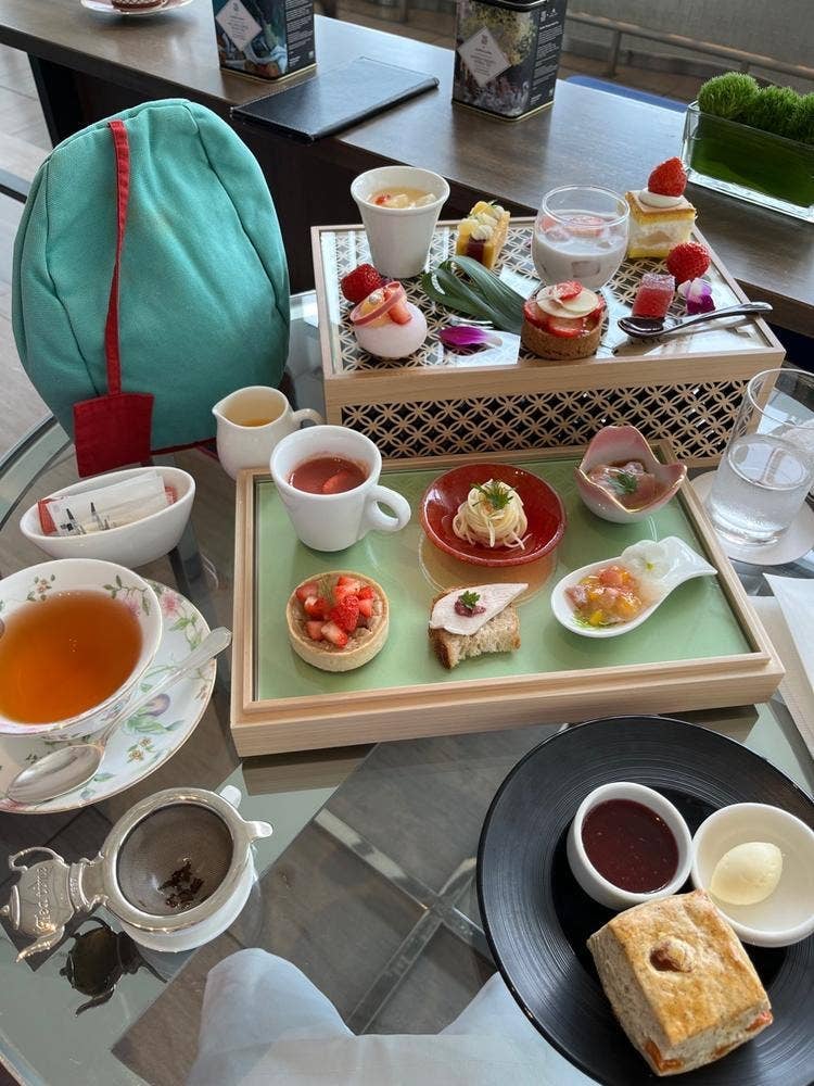 LOUNGE PLUS 大阪マリオット都ホテル