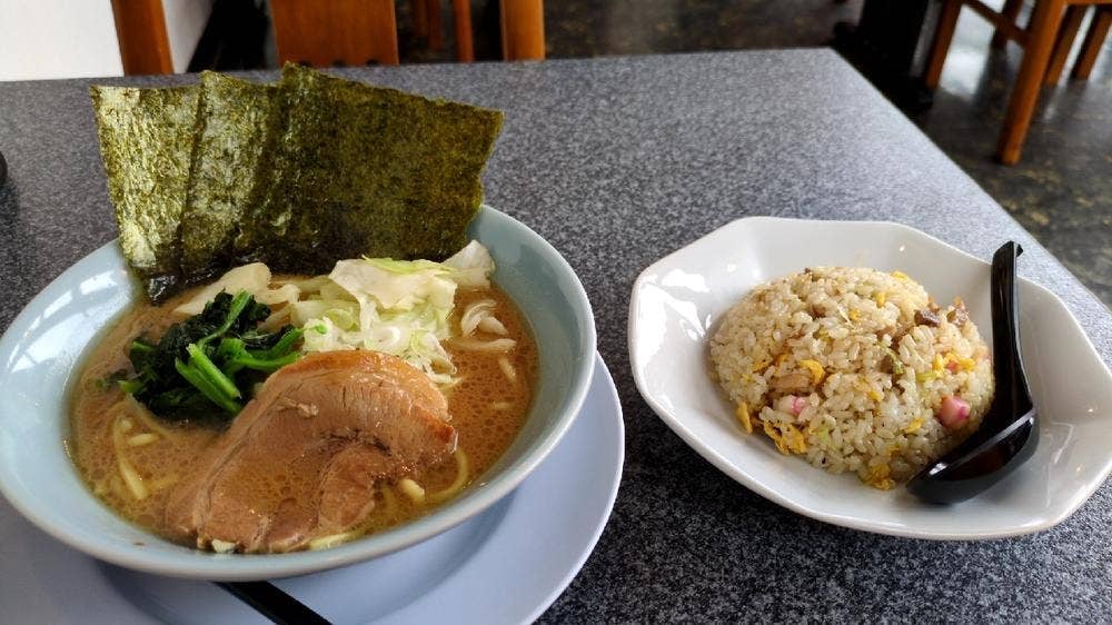 横浜家系ラーメン 極家