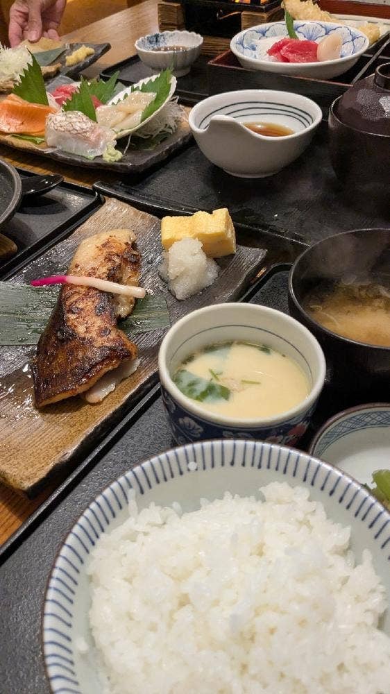 藍屋 鶴見二国店