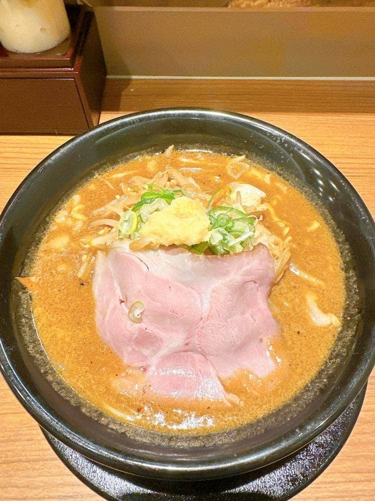 極み味噌らーめん 味噌の頂