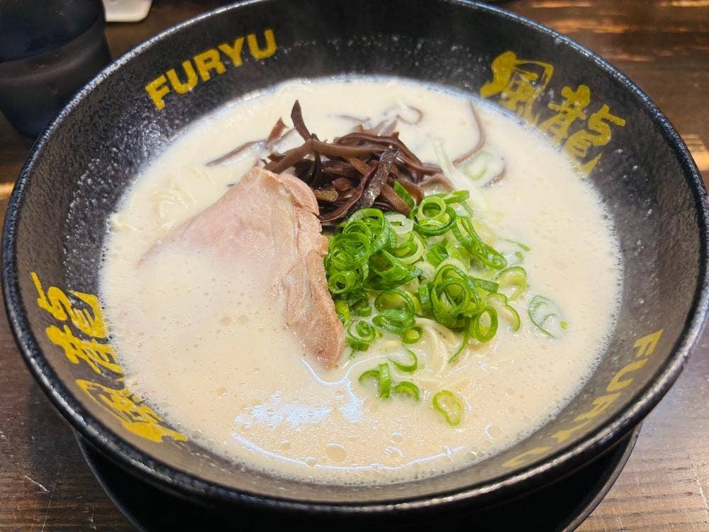 とんこつラーメン 博多風龍 上野店