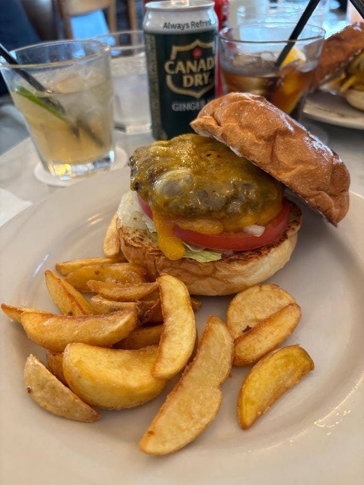 バーガーマニア 白金高輪店