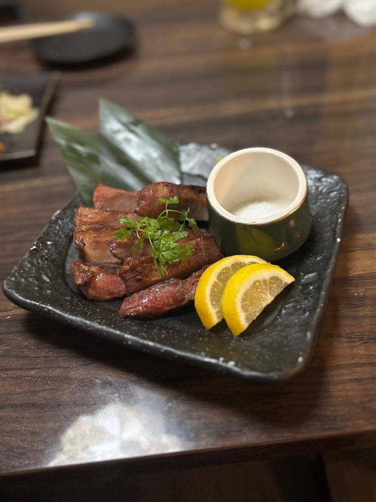 4種の牛タン＆炙り肉寿司食べ放題 完全個室居酒屋 やまと 池袋