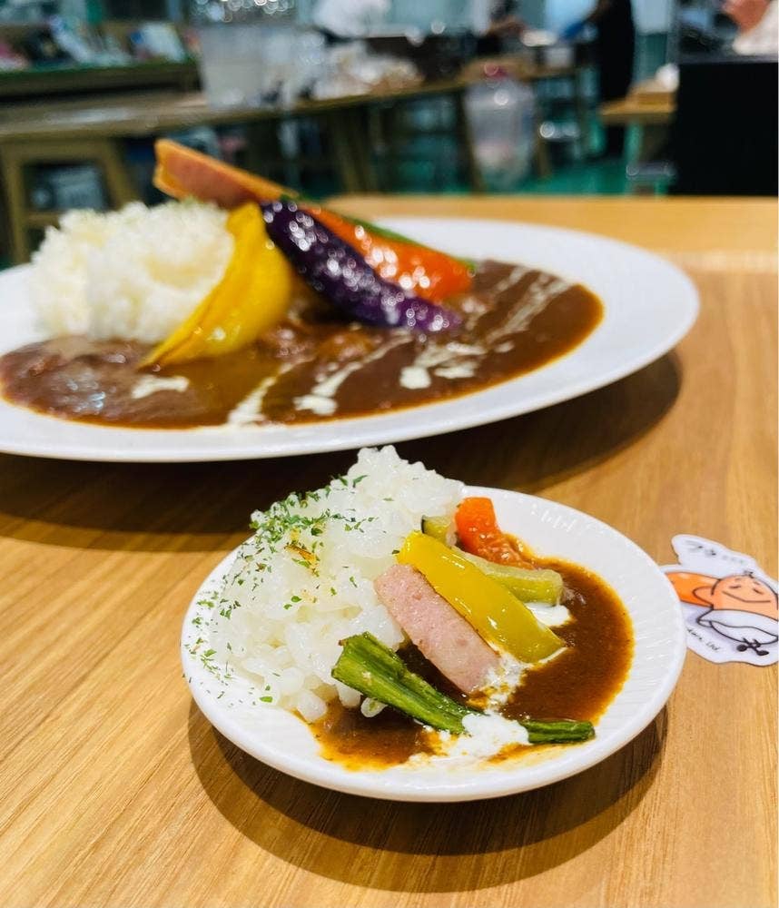 スモールワールズ Museum Cafe