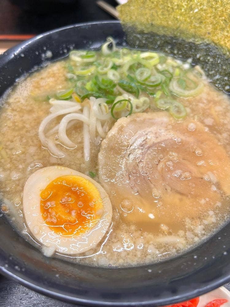 にんにくたまごラーメン流山店