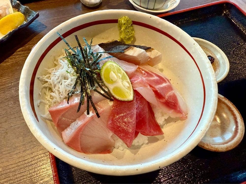 お食事処 浜ちどり