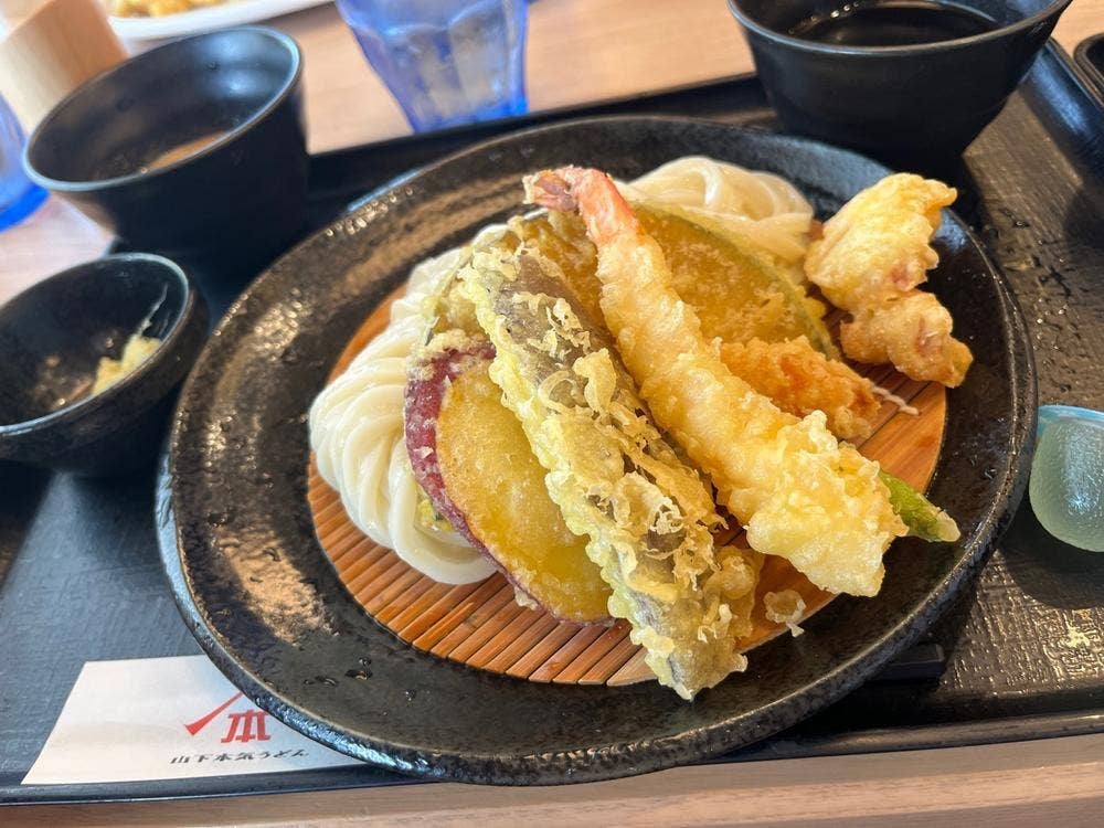 山下本気うどん デックス東京ビーチ