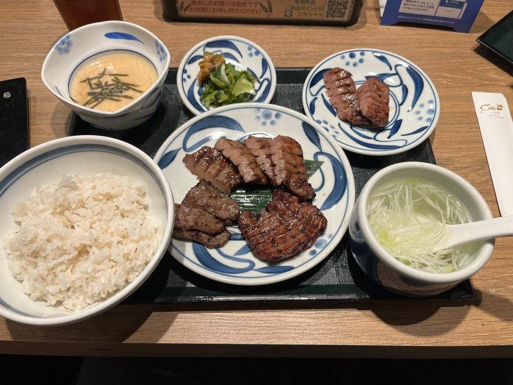 牛たんとろろ麦めし ねぎし 有楽町店