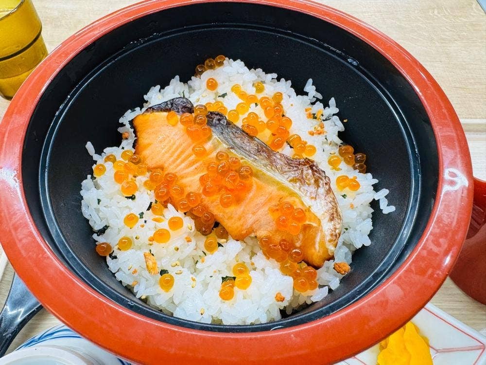 レストラン かどやてらす