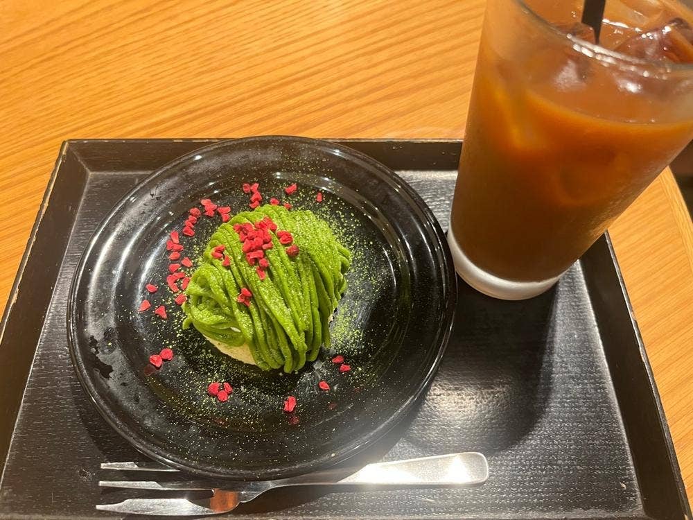 24/7 cafe apartment 梅田