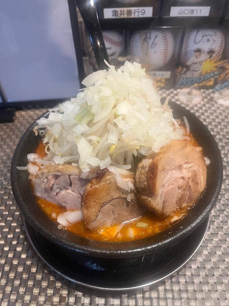 ガツ盛りチャーシュー専門店 WILDラーメン