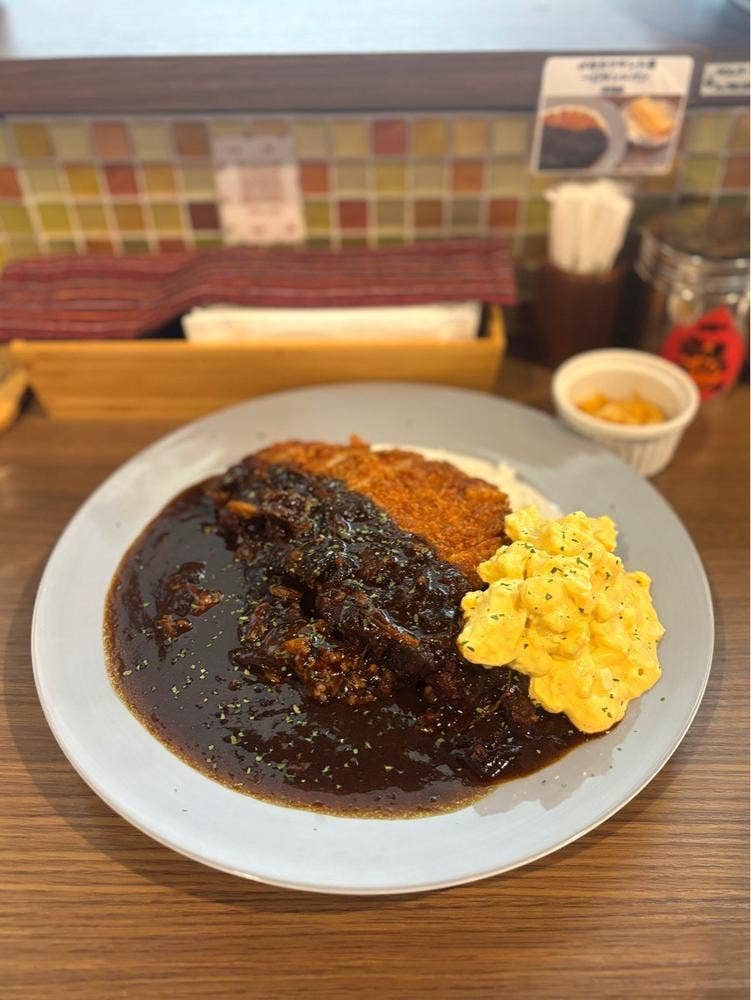 元町欧風カレー タンガロンガ