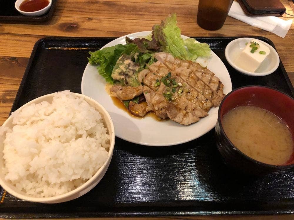 肉系居酒屋 肉十八番屋 五反田店