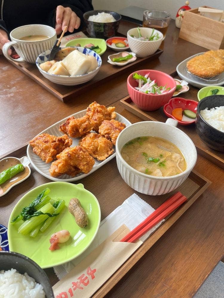 定食屋 ブタノキモチ