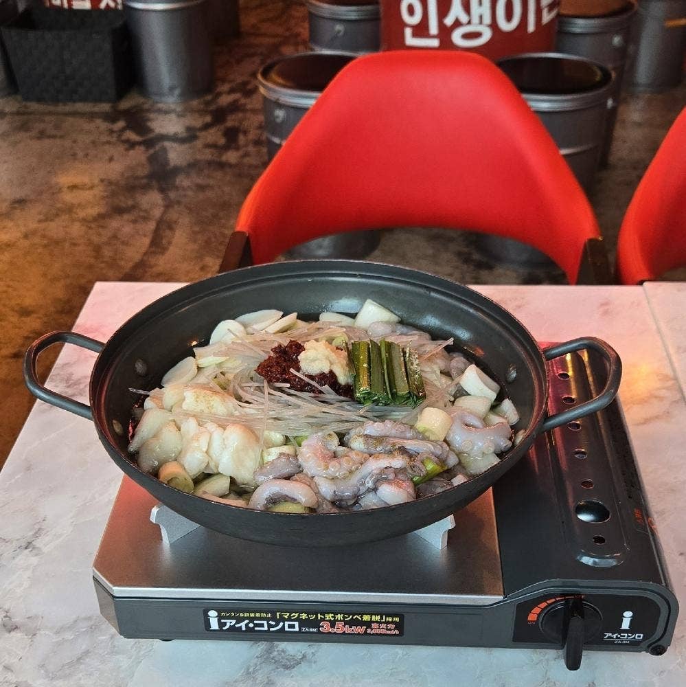 ハラペコ食堂 GEMSなんば店