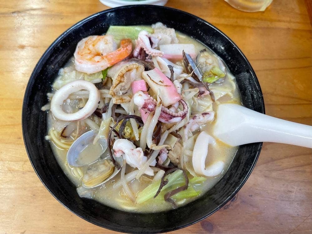 相島 地域産物展示販売所 丸山食堂