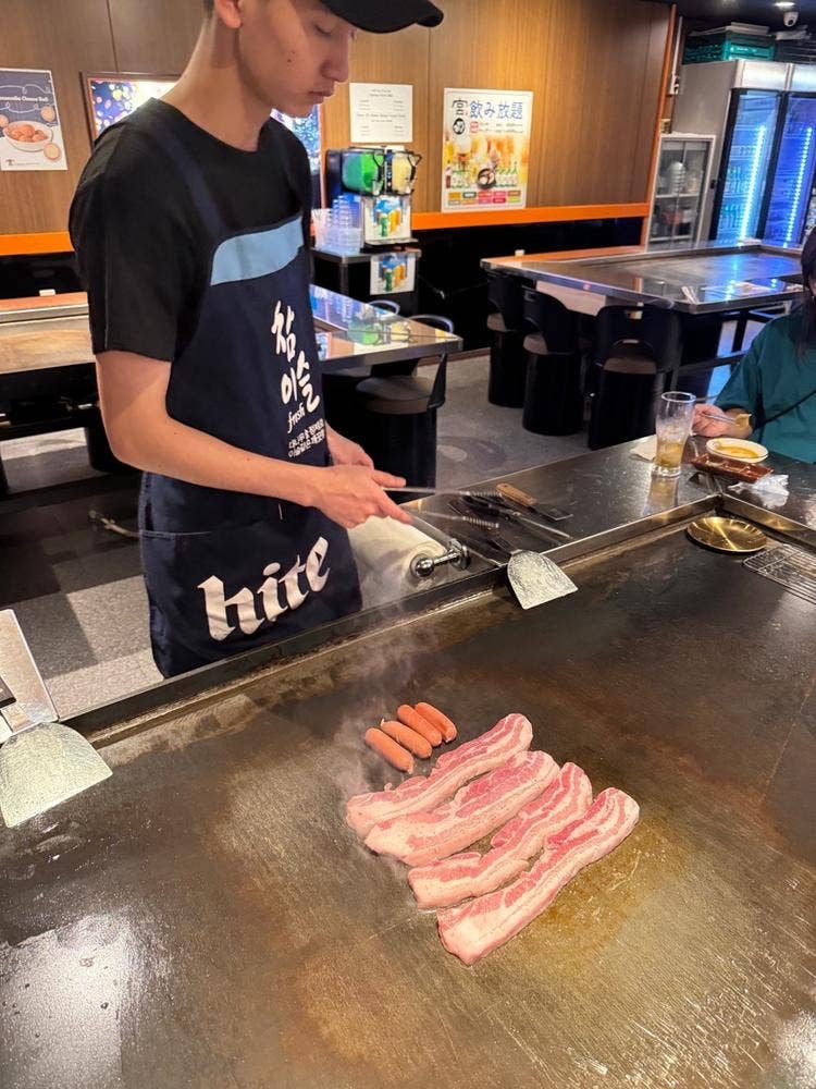 宮 MIYA 鉄板生サムギョプサル＆食べ放題＆韓国料理 新大久保本店