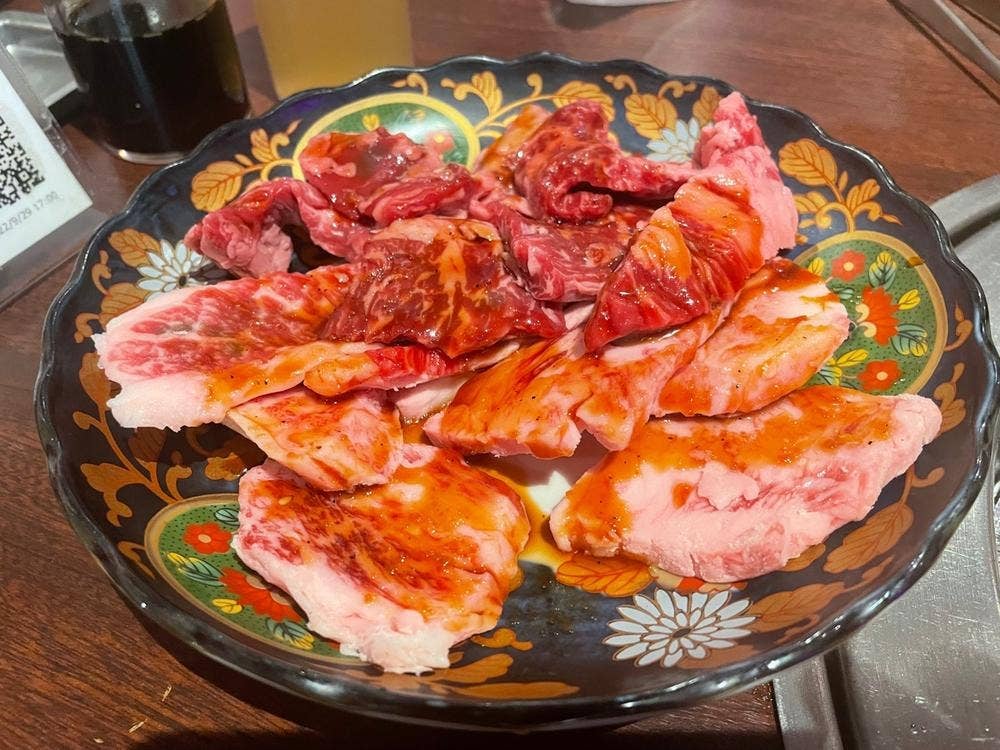 黒毛和牛とホルモン 焼肉 でっせ