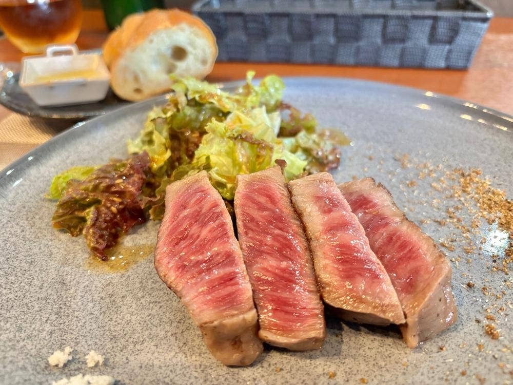 ビストロ&鉄板 たに屋