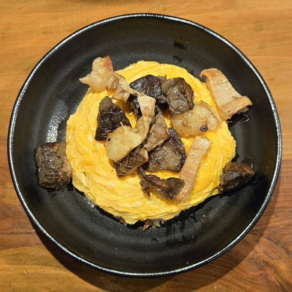 玉子のせ炒飯専門店 チャーライ極