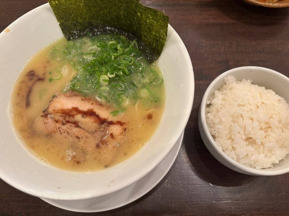 京都拉麺 麺屋 愛都 今出川店