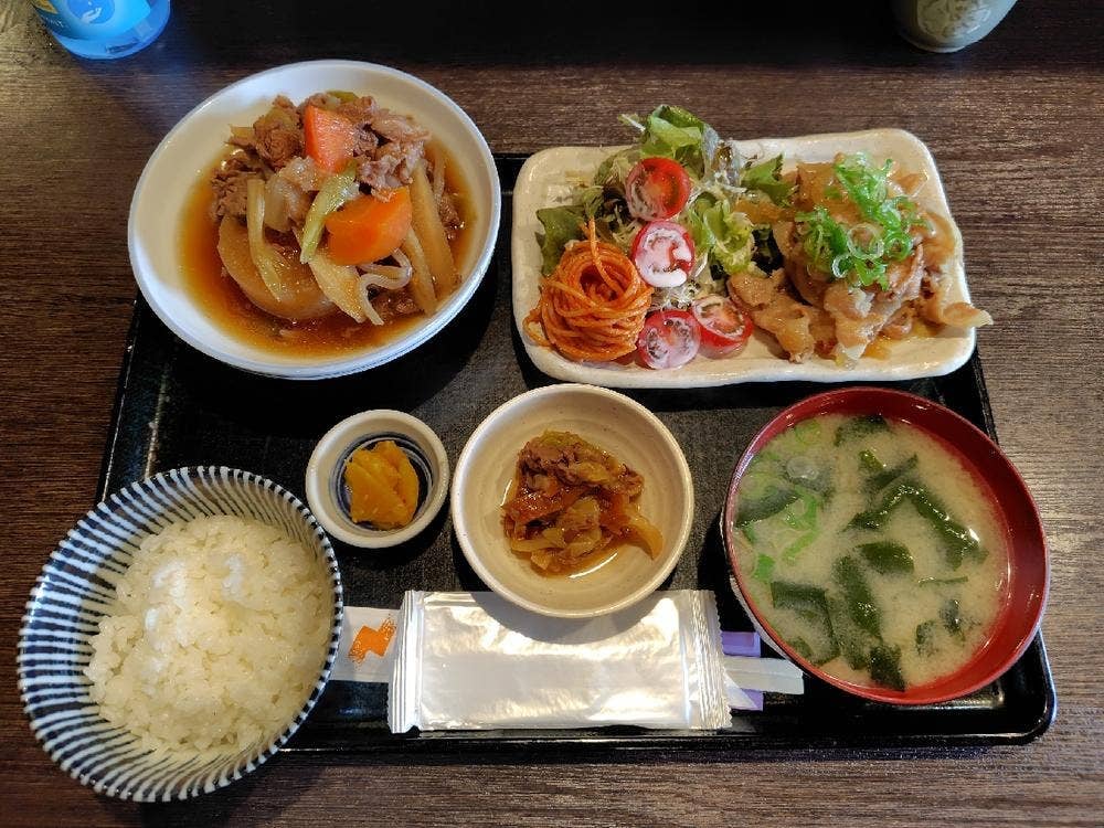 くいもんや満月