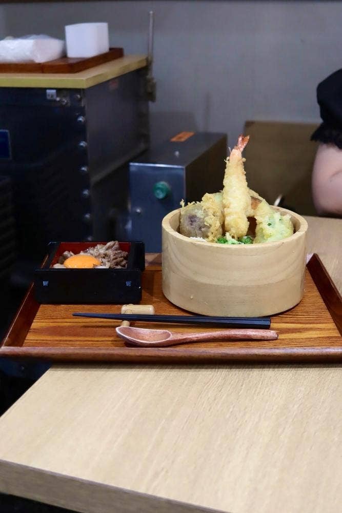 功刀屋 新宿御苑店