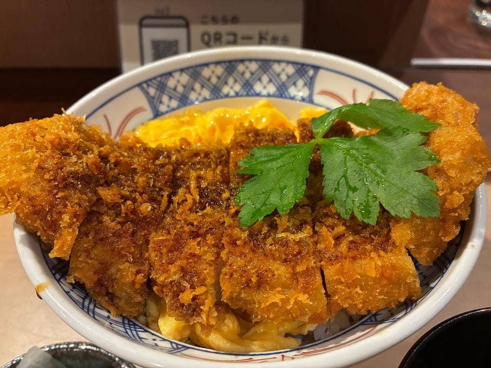 #カツ丼は人を幸せにする 赤坂店