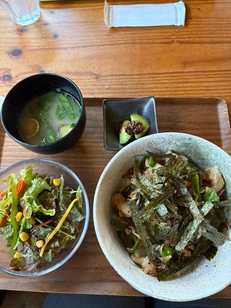 めし処 萬や 山びこ