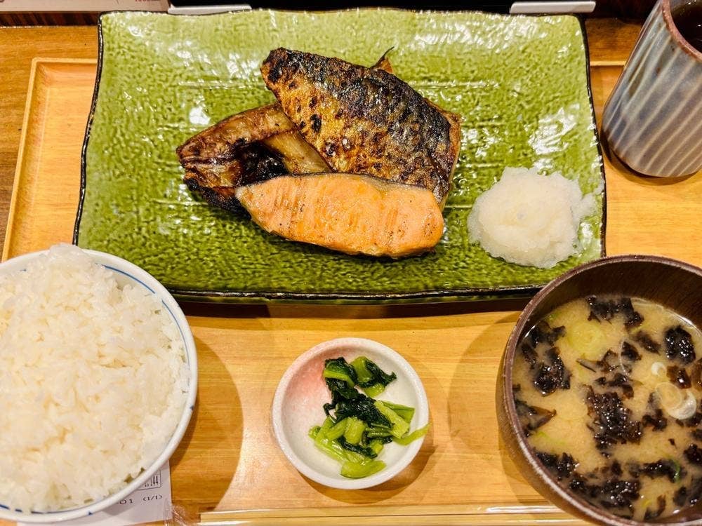 湊や磯吉食堂 ウィングキッチン京急鶴見駅前店