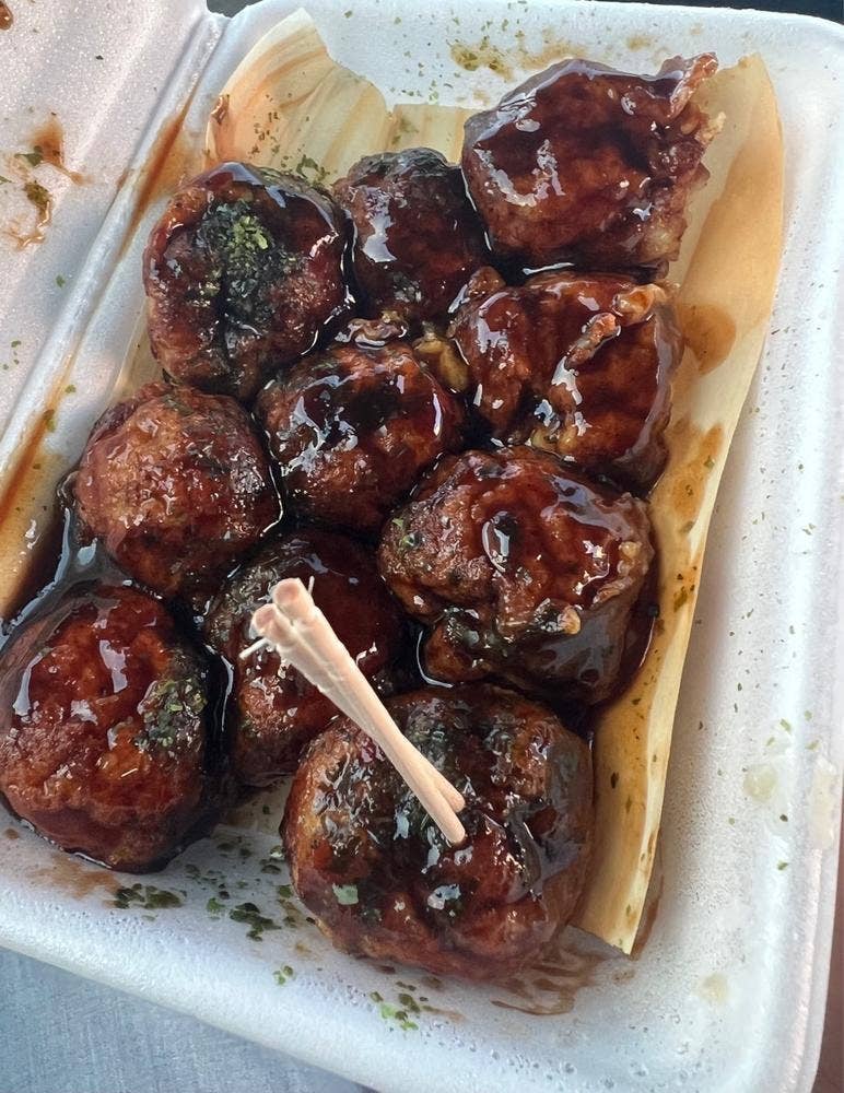 蜂来饅頭たこやき大阪喜入店