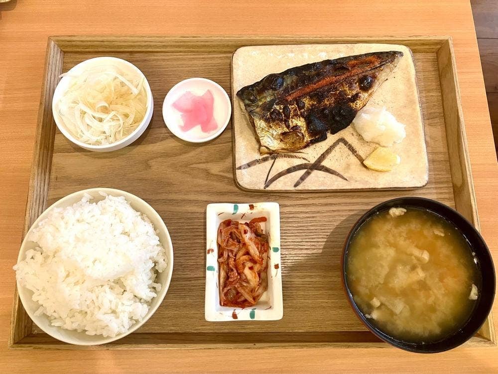 ヒモノ照ラス&スタンドヒモ子ユニモール店