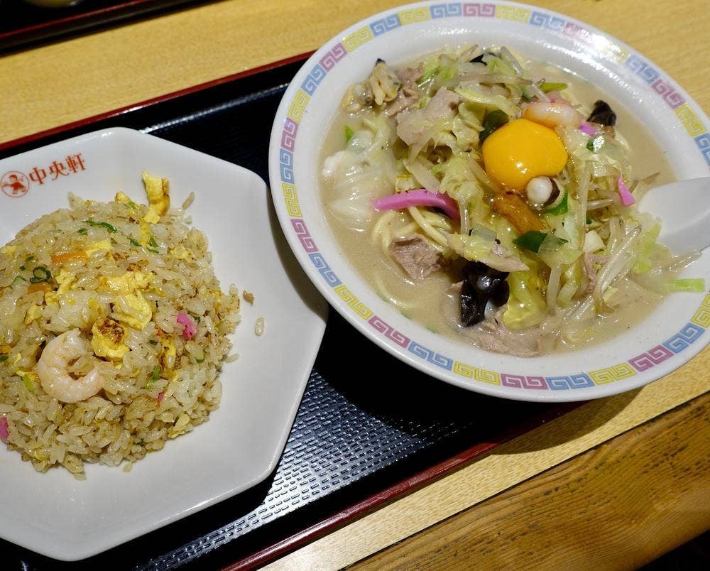 中央軒 ホワイティ梅田店