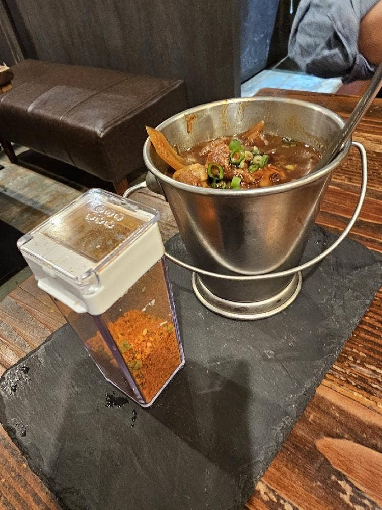 vegetable cafe & seafood bar saien