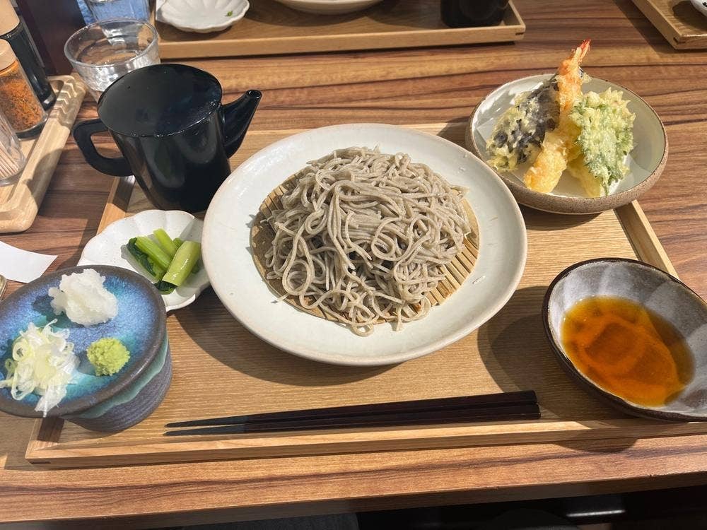 BISTRO8