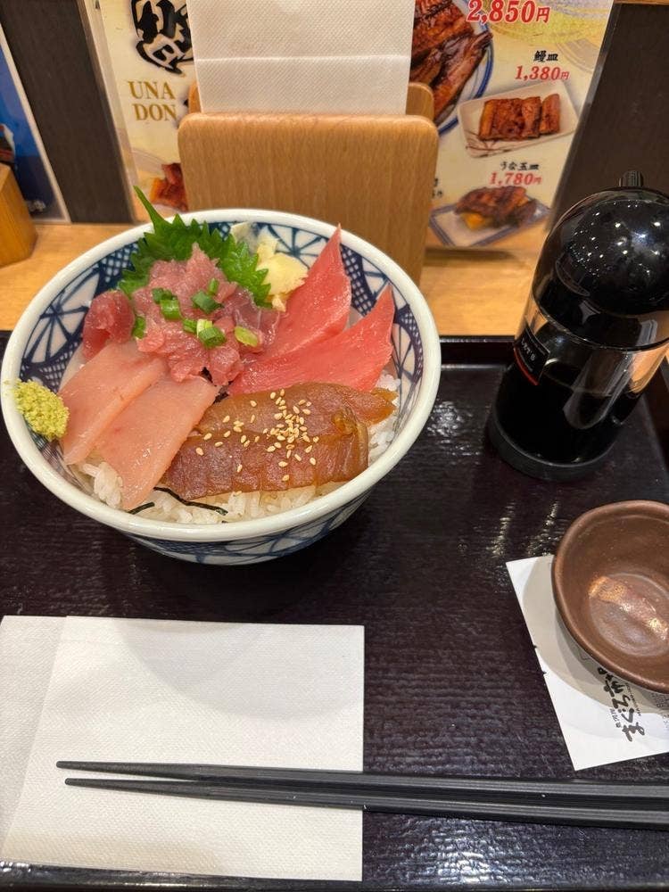 魚河岸 まぐろ市場 上野アメ横店