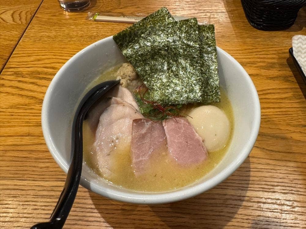 貝だしらぁ麺と鶏白湯らぁ麺 ふじを