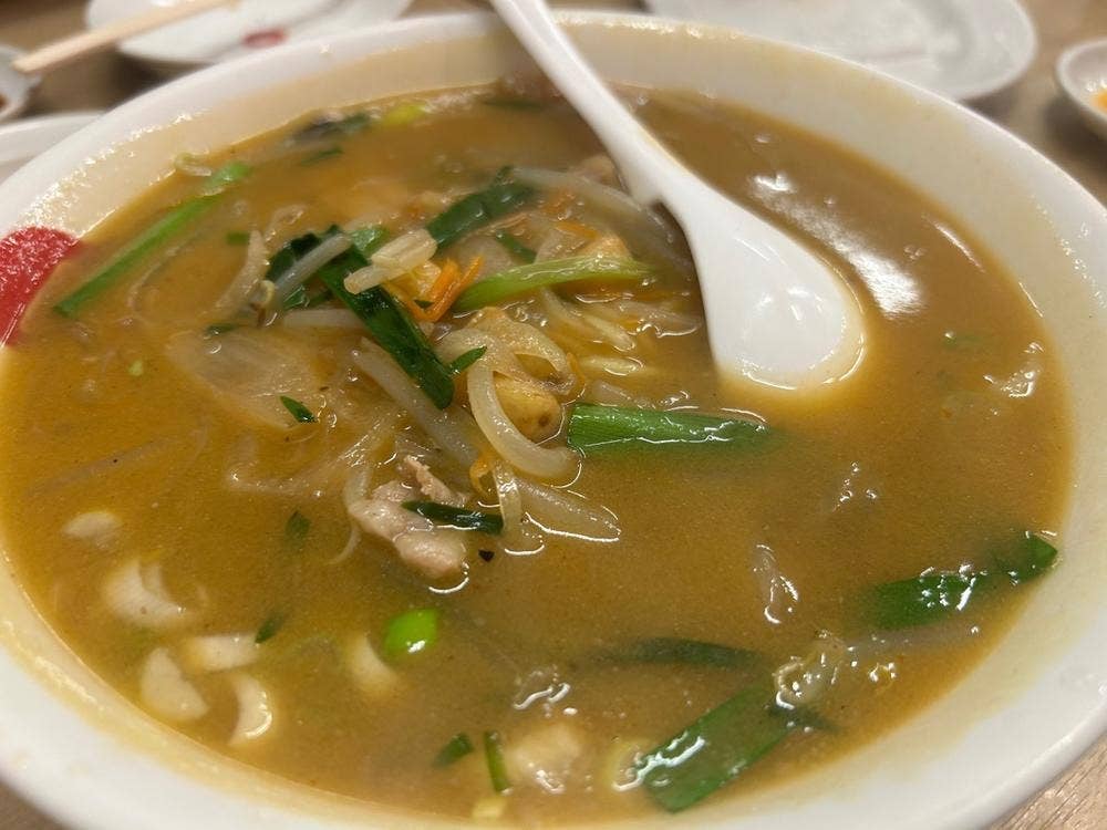 ラーメン中華食堂 新世 出来野店