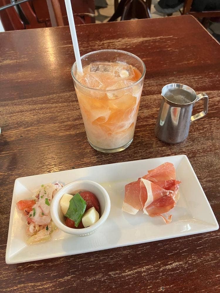 カフェ ラ・ボエム 新宿御苑