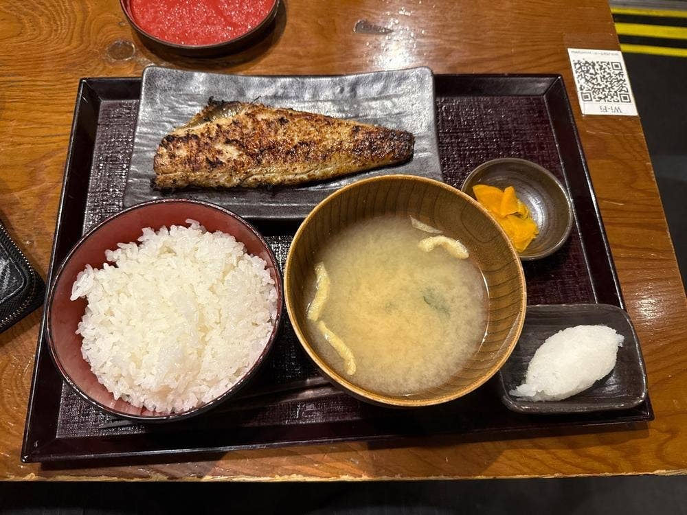 炭火焼干物食堂 越後屋鶴千代